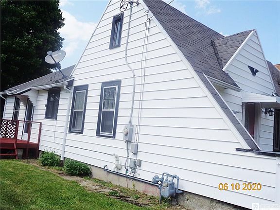 3rd image of 114 Lakeview Ave