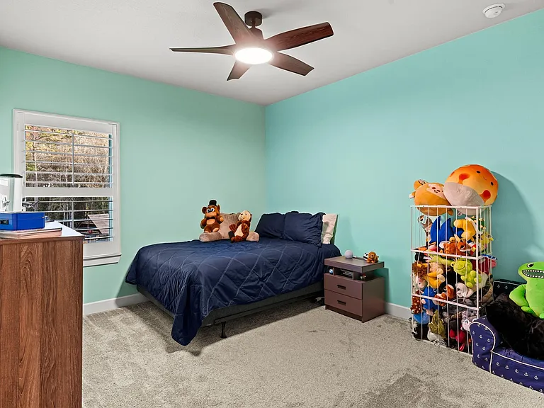 141 Bronze Bow Dr — Photo 37