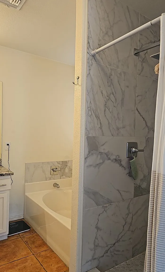 3 bed, 2.0 bath, 1663 sqft, $2,200 — Photo 3