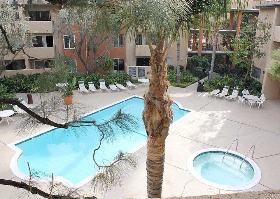 1st image of 15425 Sherman Way APT 302