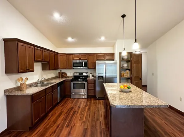 DA216X, 216 Dahl St #Da214x, Stanley, WI 54768