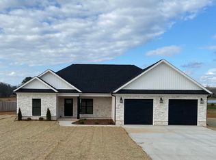 15091 Evans Rd, Athens, AL 35611