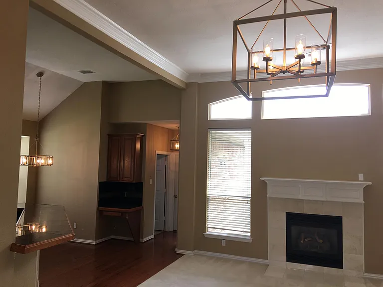 3608 Flintstone Dr — Photo 10