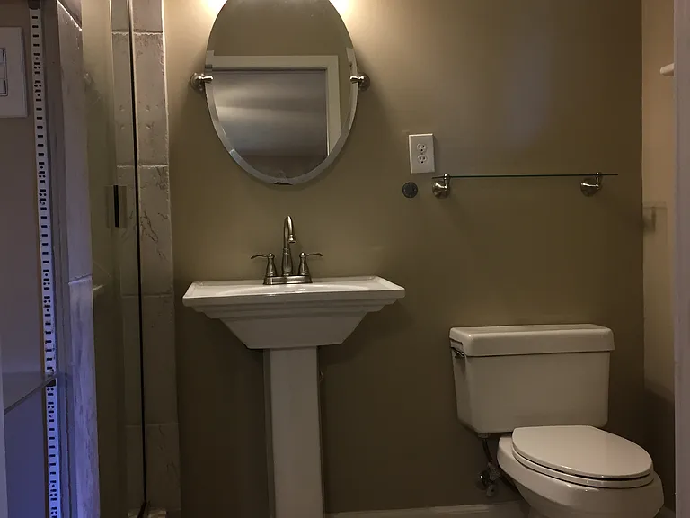 Main bedroom bath