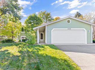 15132 Southwind Dr, Burnsville, MN 55306