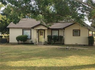 1000 Oak Grove Rd, Fort Worth, TX 76115