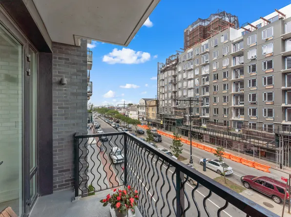 133 Beach 116th Street 3A image 2 of 29
