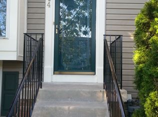 14 Tomahawk Ter, Baltimore, MD 21220