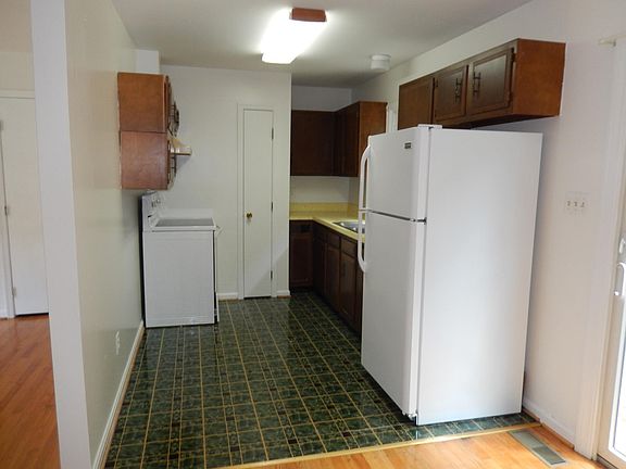 5th image of 3053 Ashburton Ave #A