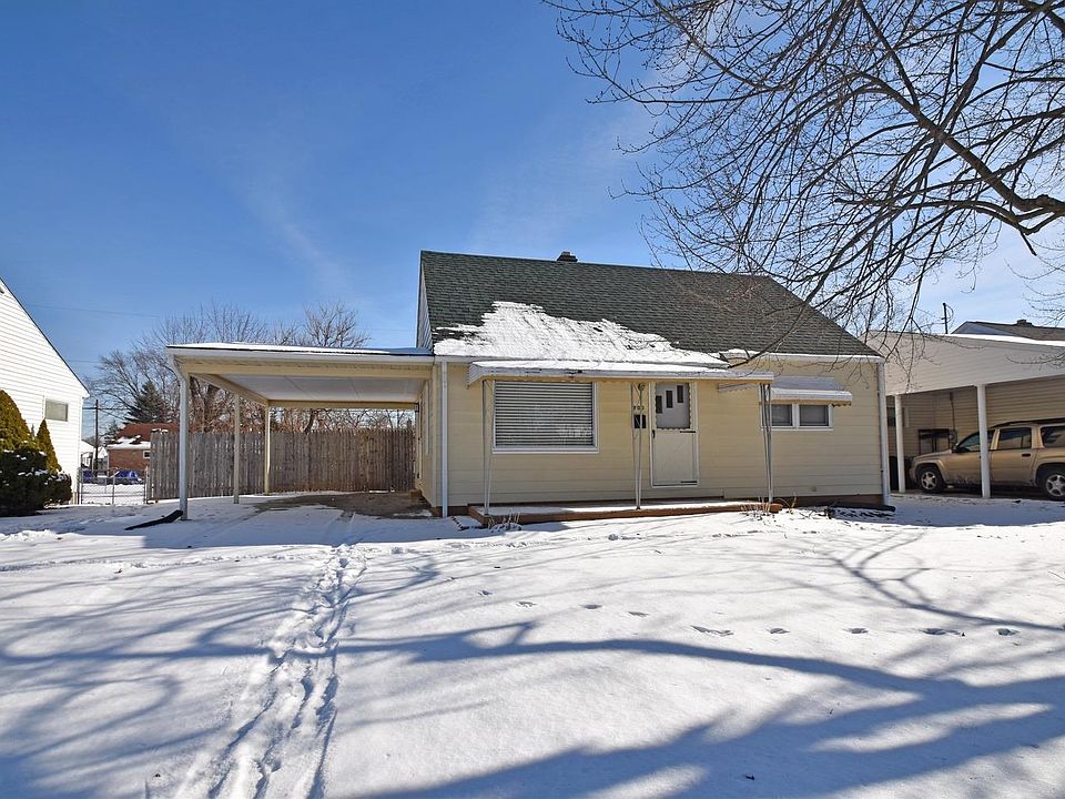 1st image of 900 Quincy Dr
