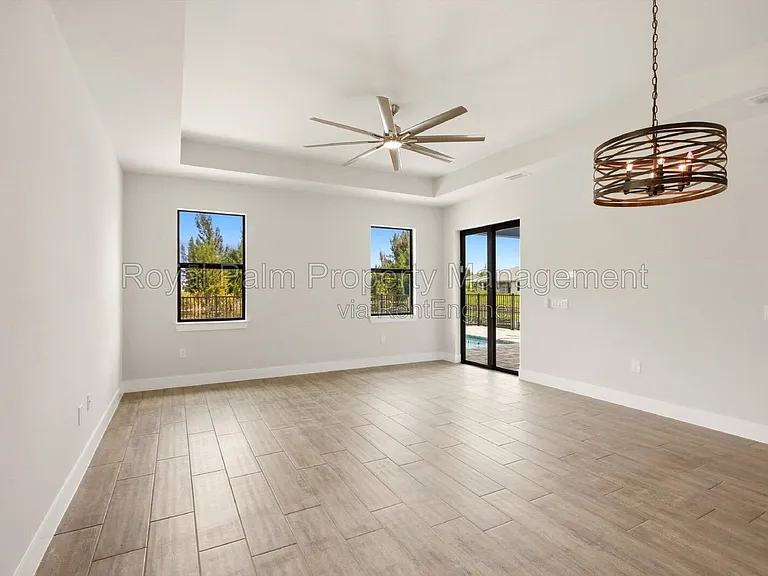 3518 NE 21st Pl — Photo 5
