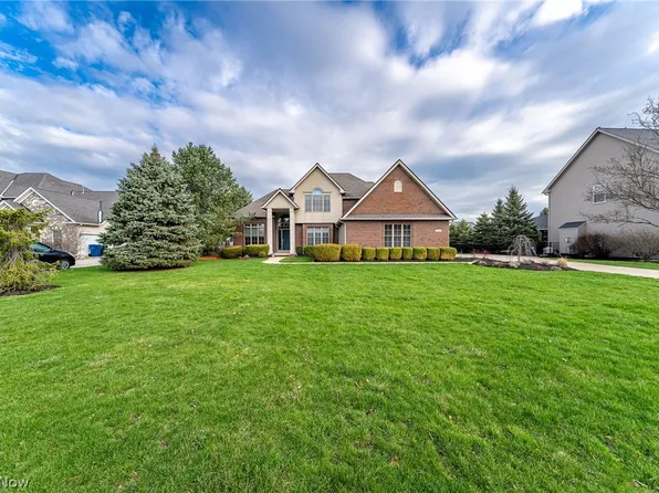 35914 Hanamar Dr, Avon, OH 44011