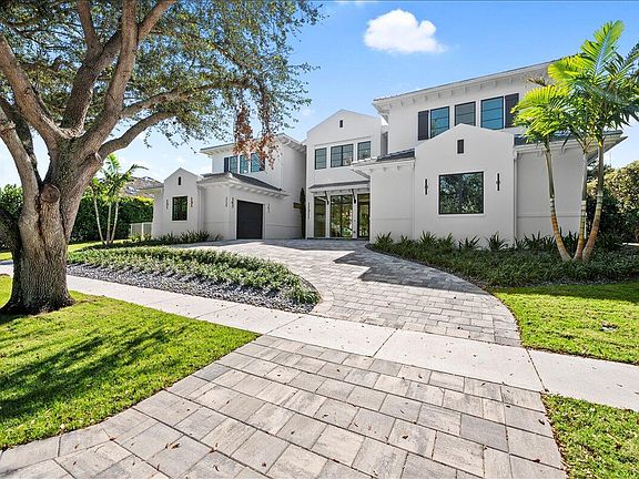 2nd image of 2735 Embassy Drive