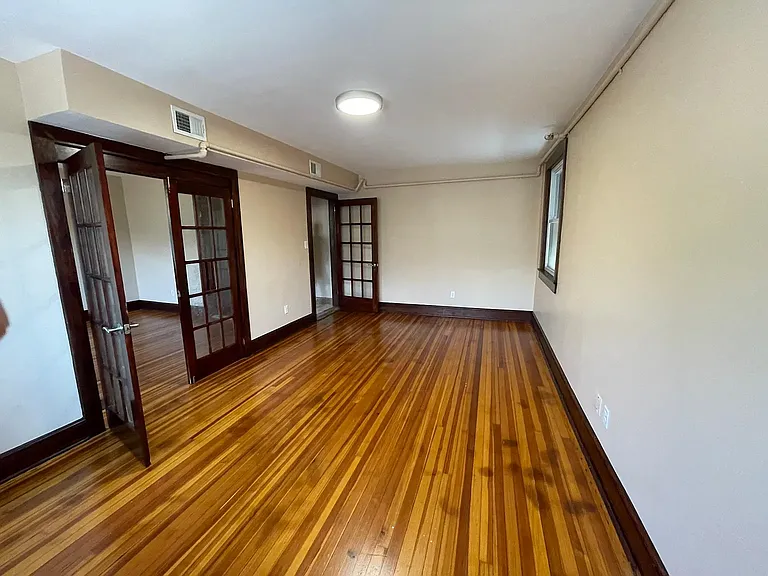 884 Castleton Ave #2 — Photo 3