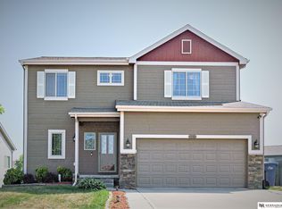 4406 Brook St, Bellevue, NE 68123