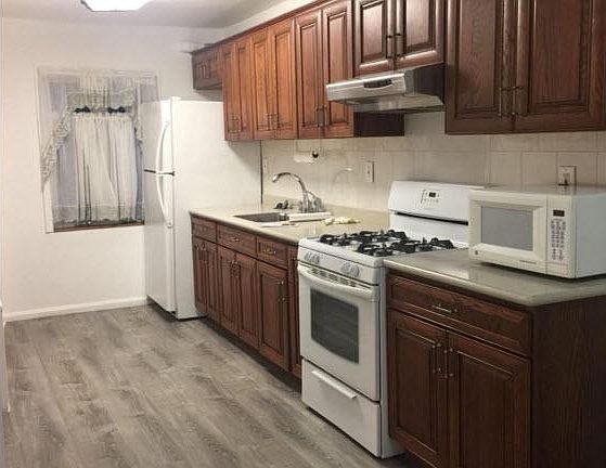 5th image of 6269 82nd St #1