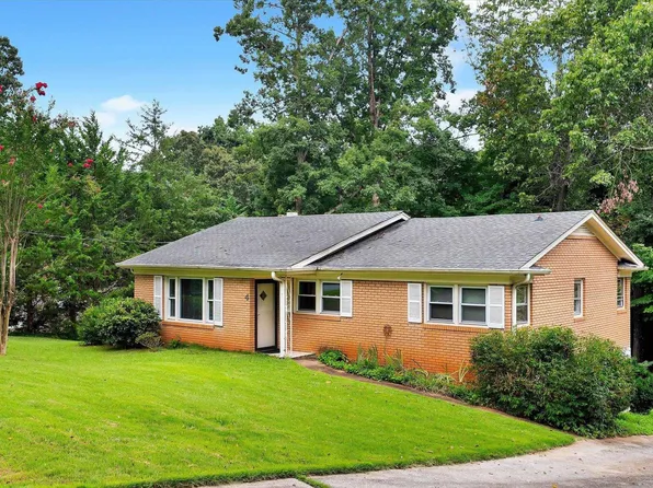 4 Sylvania Dr, Taylors, SC 29687