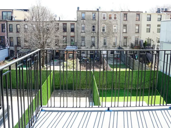 774 Lexington Ave #4B, Brooklyn, NY 11221