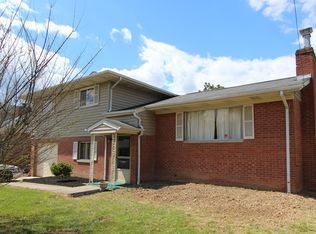 588 Fairwood Rd, Huntington, WV 25705