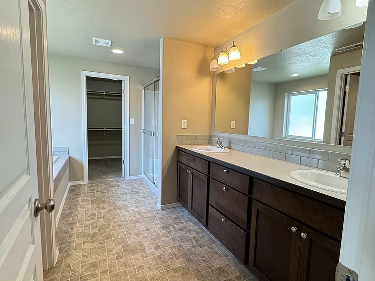 2925 Cashmere Dr — Photo 14