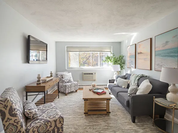 326 Broadway APT 11, Somerville, MA 02145