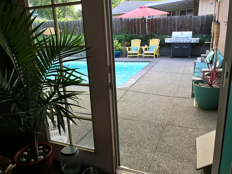 113 Houston Rd — Photo 2