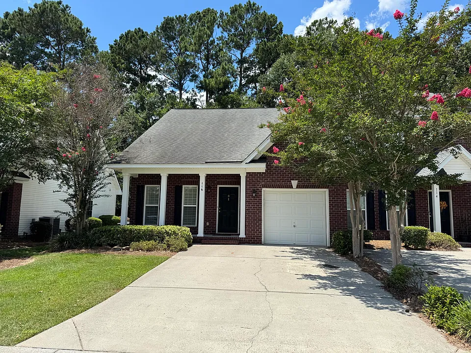 116 Venezia Ct