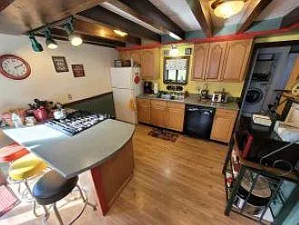 2 bed, 1000 sqft, $1,800 — Photo 3