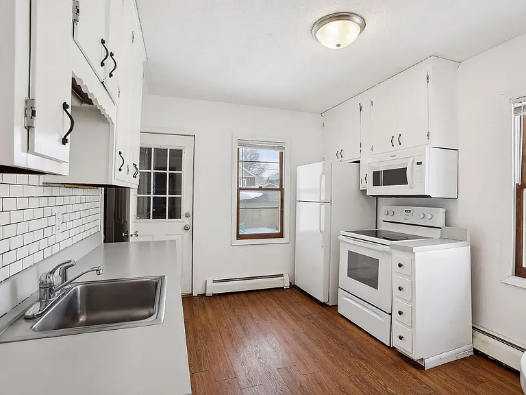 1119 Matilda St — Photo 12