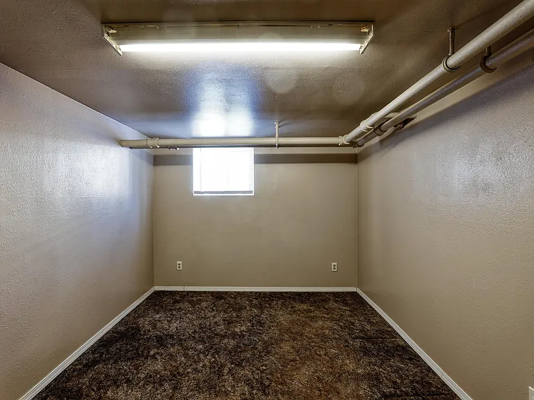 625 Lewis St #M — Photo 34