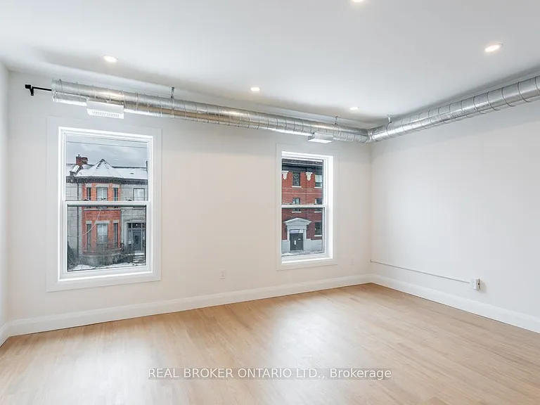 115 Catharine St N #2 — Photo 13