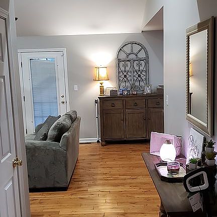 4th image of 502 John Ballard Road
