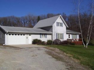 16254 County Road 17, Spring Grove, MN 55974