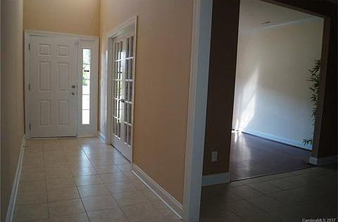 2nd image of 14311 Lake Crossing Dr