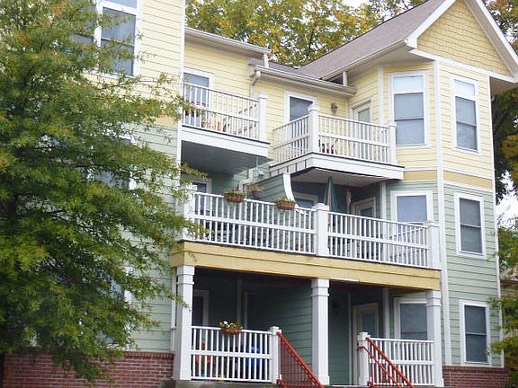 2nd image of 1517 SW Laurel Ave APT 306