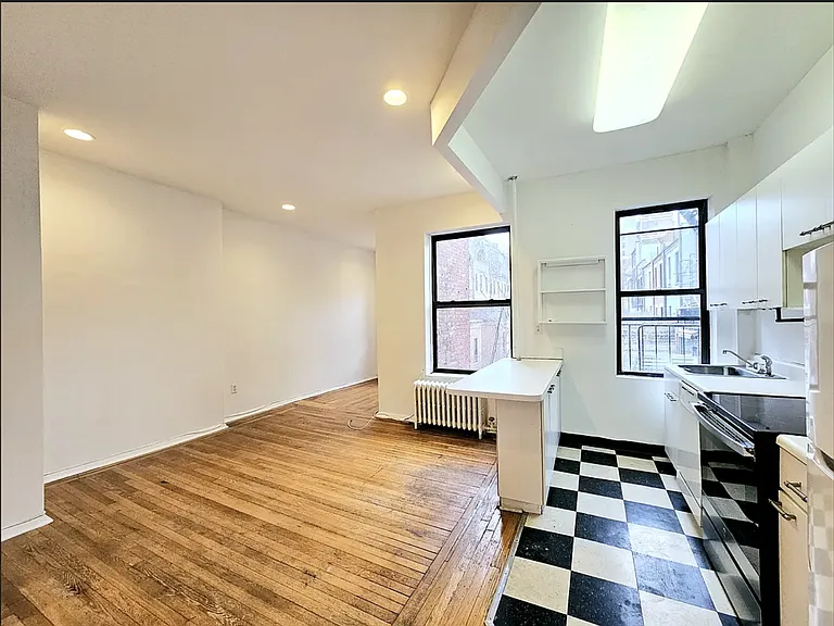 207 Columbus Ave #F — Photo 1
