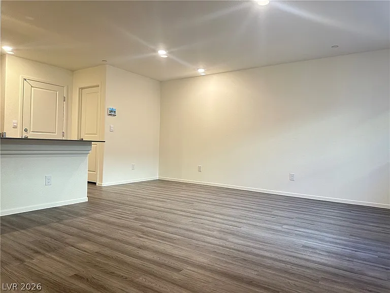 9918 Saffron Hills St — Photo 6