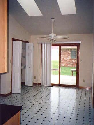 4th image of 94 Autumn Ridge Dr #Penthouse 3-u16