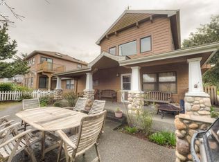 115 E Washington St, Cannon Beach, OR 97110