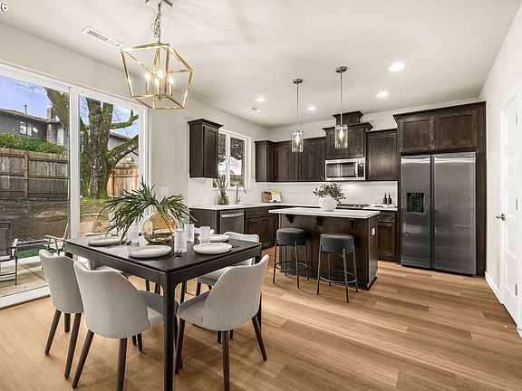 4th image of 8605 NE 70th Cir