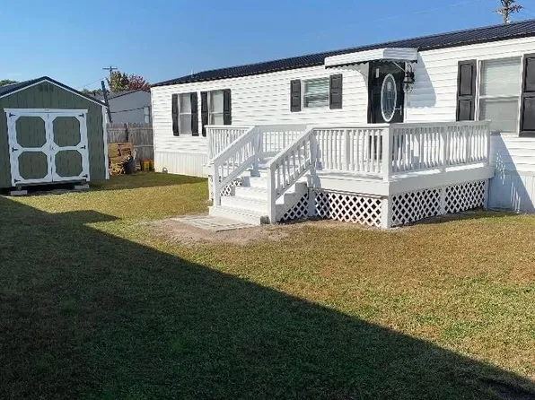 (undisclosed Address), Pikeville, NC 27863