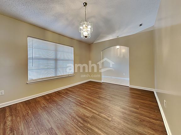 5th image of 2562 Glenfield Dr