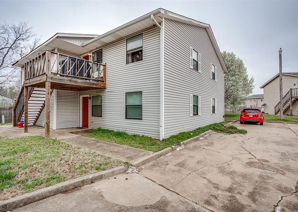 1st image of 304 Vicksburg Cir