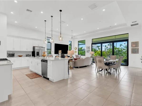 2149 SE Mosaic Blvd, Port Saint Lucie, FL 34984