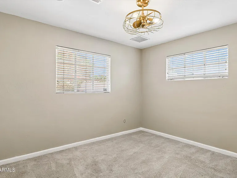 5817 N 18th St — Photo 31