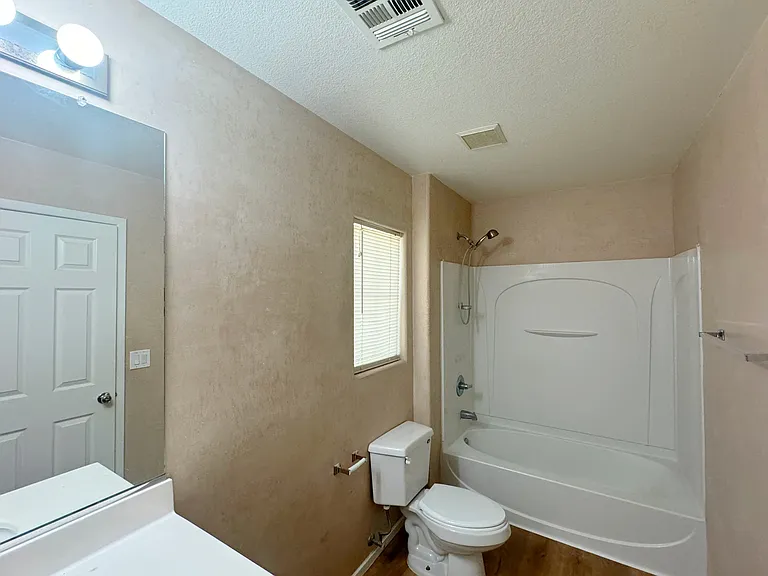 8305 Golden Amber St — Photo 4