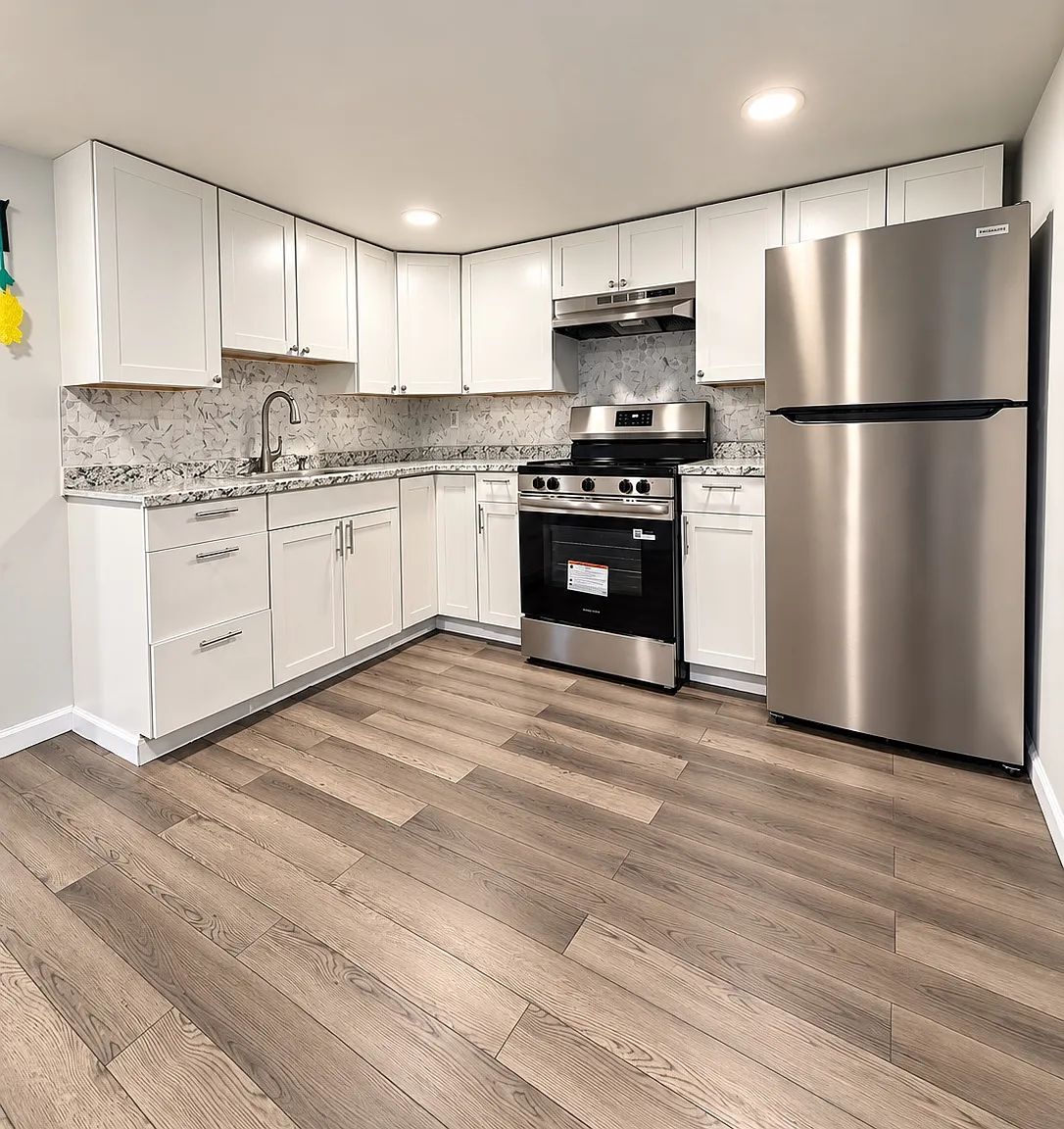 3 bed, 1000 sqft, $1,550 — Photo 3