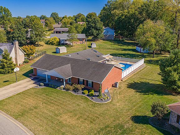 2nd image of 44 Daffodil Ct