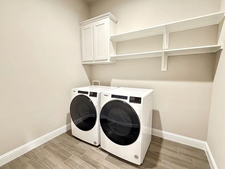 3648 Walnut Ridge Dr — Photo 16