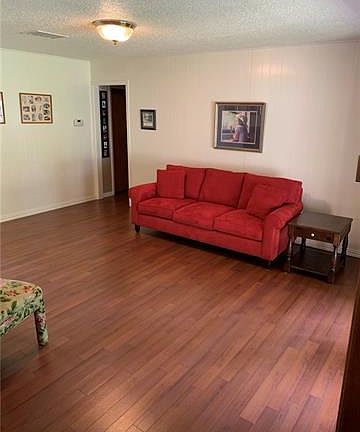 3rd image of 5125 Gibbons Dr